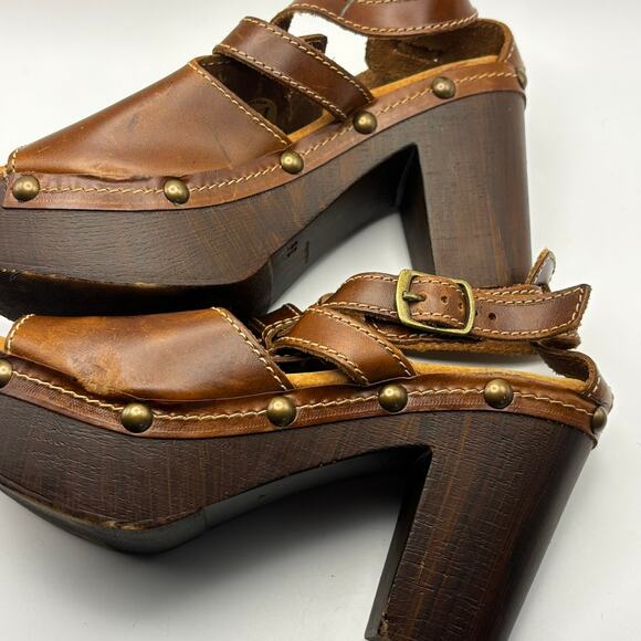Sbicca Brown Leather Platform Clog Sandals Studded Wood Heel Boho Retro Size 39 - Picture 4 of 7
